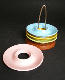   VINTAGE EGG CUPS (x4) ON A WYNCRAFT STAND