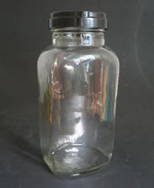                           1950s LARGE GLASS SWEET /STORAGE JAR WITH PLASTIC LID