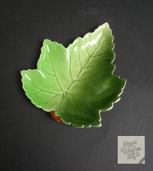 ROYAL WINTON SMALL LEAF PLATE