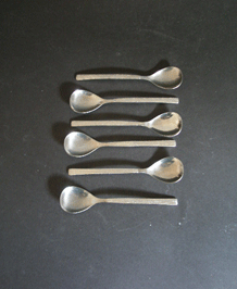                             VINERS STUDIO STAINLESS STEEL TEA SPOONS DESIGNED BY GERALD BENNEY X6