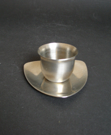 OLD HALL STAINLESS STEEL EGG CUP