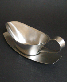          OLD HALL STAINLESS STEEL GRAVY BOAT AND STAND DESIGNED BY ROBERT WELCH