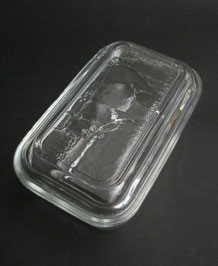 VINTAGE ARCOROC FRENCH COW DESIGN GLASS BUTTER DISH