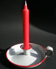 VINTAGE ENAMELLED CANDLE HOLDER IN GREY AND RED